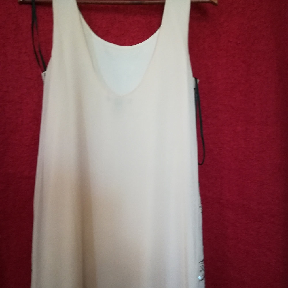 Dress - Picture 4 of 5